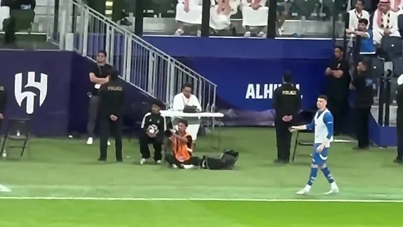 غضب عبدالله الحمدان على قرارات الحكم .. فيديو