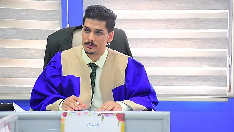 مدرس يبتلع ذاكرة إلكترونية لإخفاء دليل إدانته في جريمة قتل .. صور