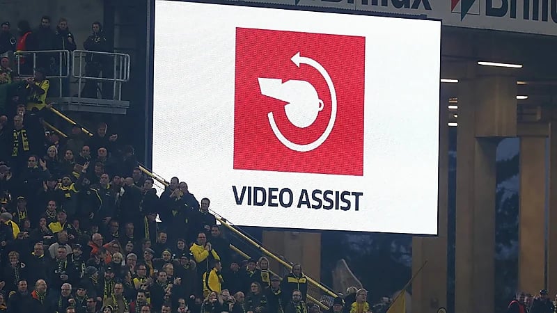 إعلان قرارات تقنية فار للجماهير بالدوري الألمانى