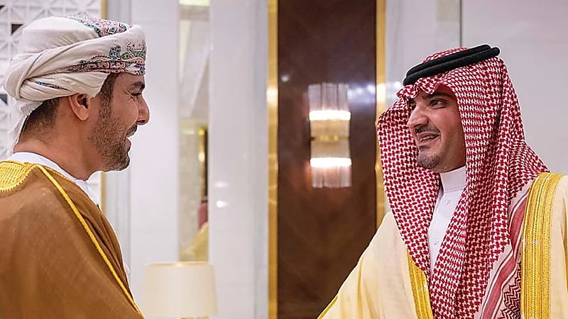 الأمير عبدالعزيز بن سعود يستقبل السفير العماني الجديد
