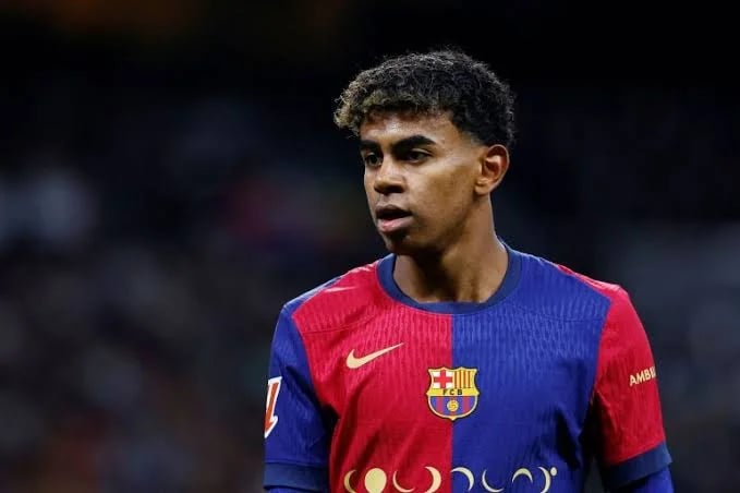 والد لامين يامال يرد على انتقادات نجله بعنف: "أين أبناؤكم؟"