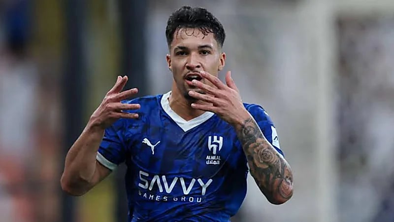 الهلال يرفض رحيل ليوناردو