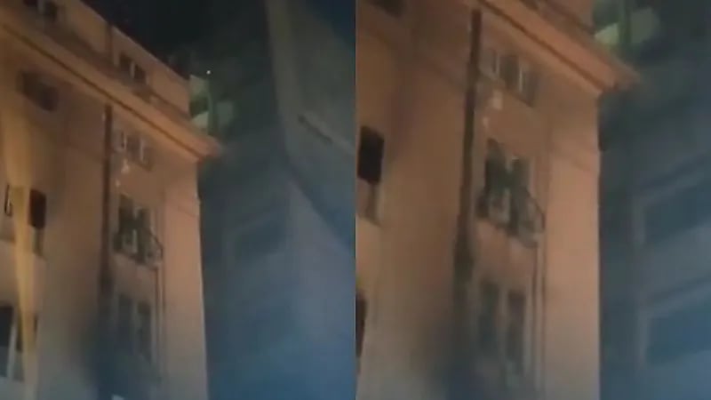 اندلاع النيران في مبنى سنترال رمسيس مرة أخرى .. فيديو