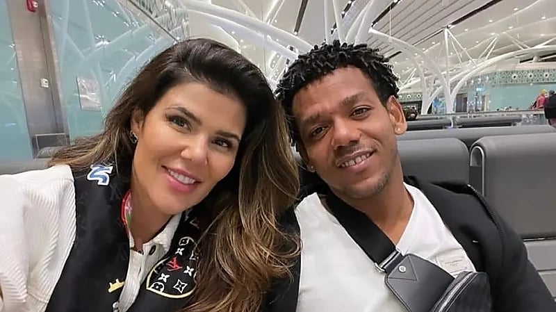 كلمات مؤثرة من زوجة رومارينهو عن الاتحاد: "أيام لا تعوض"