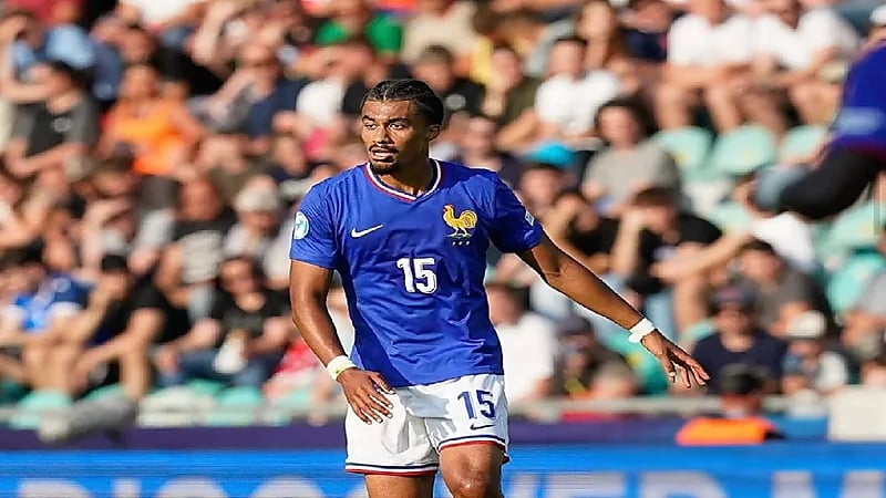 نيوم يضم لاعب نانت زيزي لـ5 سنوات