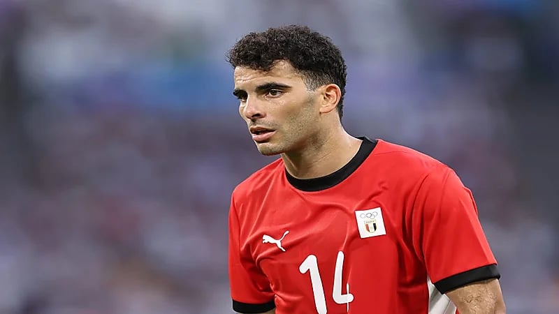 أسطورة الزمالك يهاجم الجماهير بسبب شتم زوجة زيزو