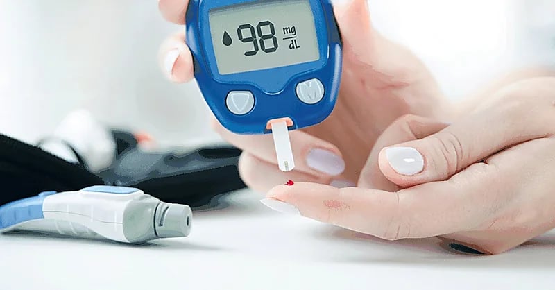 النمر : الصيام لأكثر من 10 ساعات ليؤدي لنتائج غير دقيقة لقياسات السكر