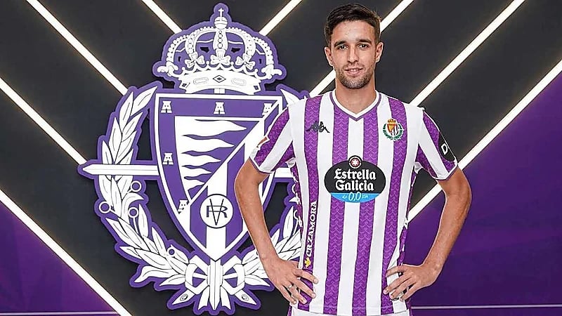 بلد الوليد يقدم لاعبه المغربي بآيات من القرآن