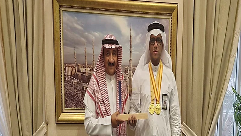 الرئيس التنفيذي لمجموعة بن لادن يكرم المهندس نايف الجيلاني لفوزه بميداليتين ذهبيتين