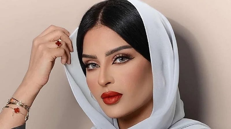 بدور الإبراهيم تحذف صورها وتعلن التوبة.. فيديو