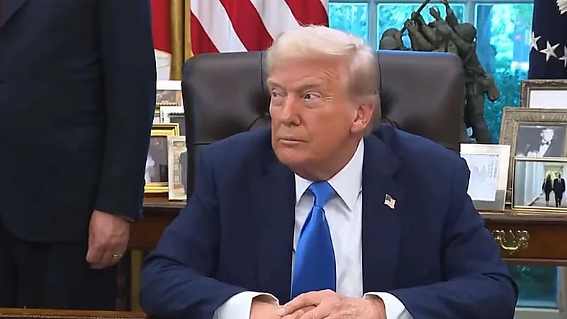 ترامب يهاجم صحفية: اصمتي انتي مزعجة جدًا..فيديو