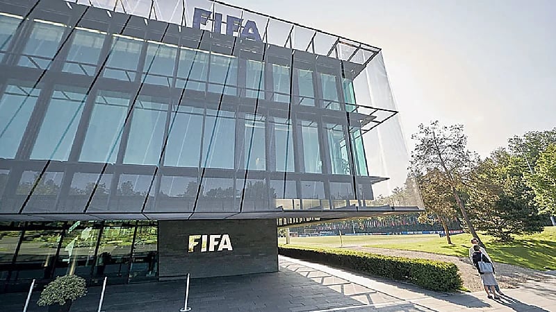 السلفادور تتعرض لعقوبات من الفيفا بسبب العنصرية