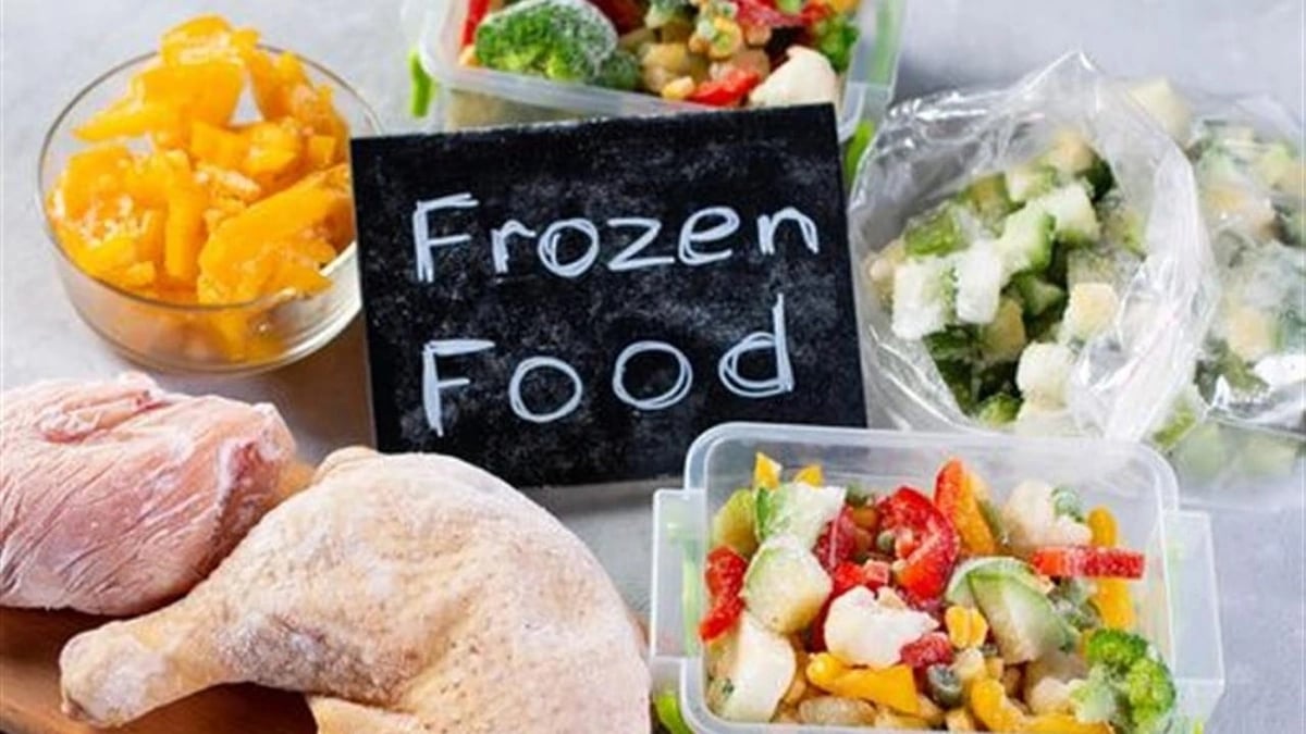 أخصائية تغذية تحذر: تجميد الأطعمة خطر على الحوامل وكبار السن .. فيديو