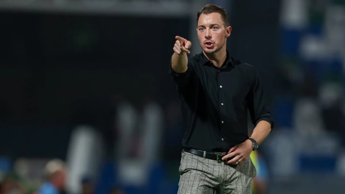 يايسله يطلب تجهيز جالينو قبل مواجهة الشباب