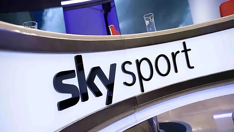 سكاي تطلب حقوق بث مباريات النصر