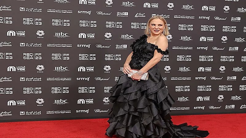 شيرين رضا تكشف سبب مغادرتها مهرجان البحر الأحمر