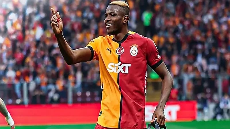 اجتماع بين نابولي وغلطة سراي لحسم صفقة أوسيمين .. فيديو