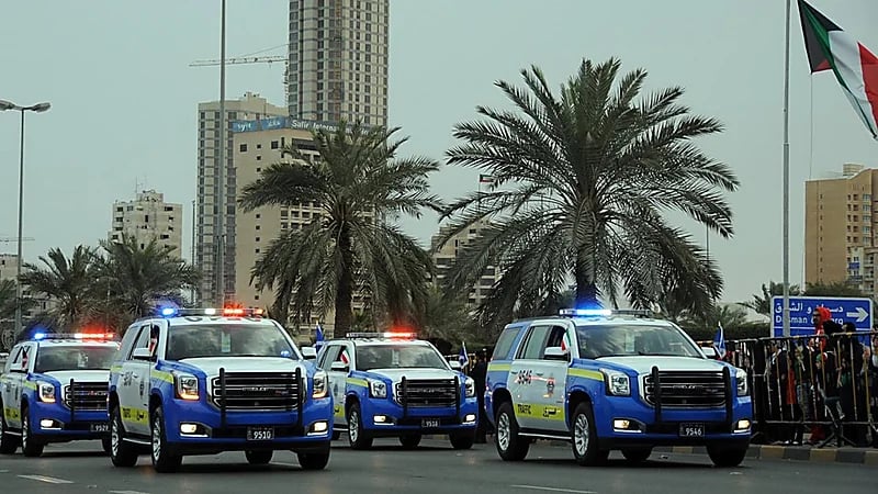 ضبط شبان وفتيات ظهروا في مقطع مخل بالكويت