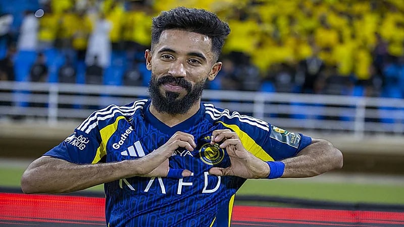 النصر يحدد بديل نواف بوشل