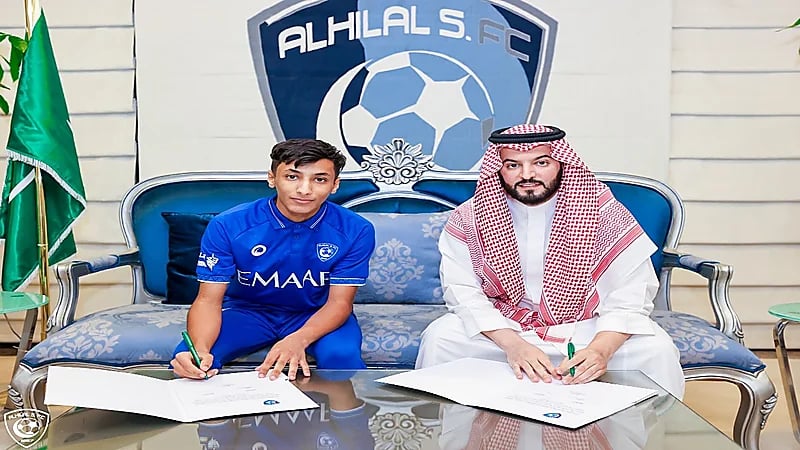 الهلال يوقع مع رياض الأسمري 