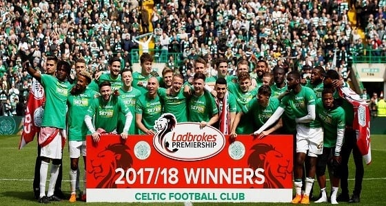 سيلتيك يتوج بالدوري الاسكتلندي للمرة السابعة