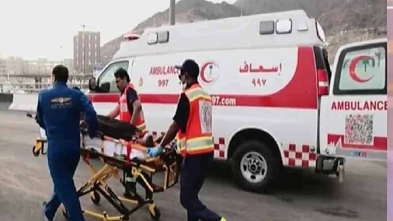 شاهد .. وفاة طفلة بعد 10 ساعات من فراق والدها