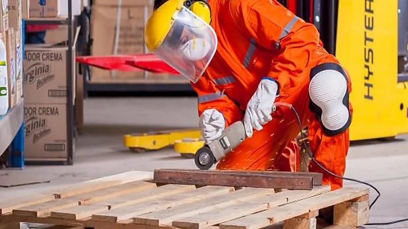 26 خطراً تهدد صحة وسلامة الموظفين