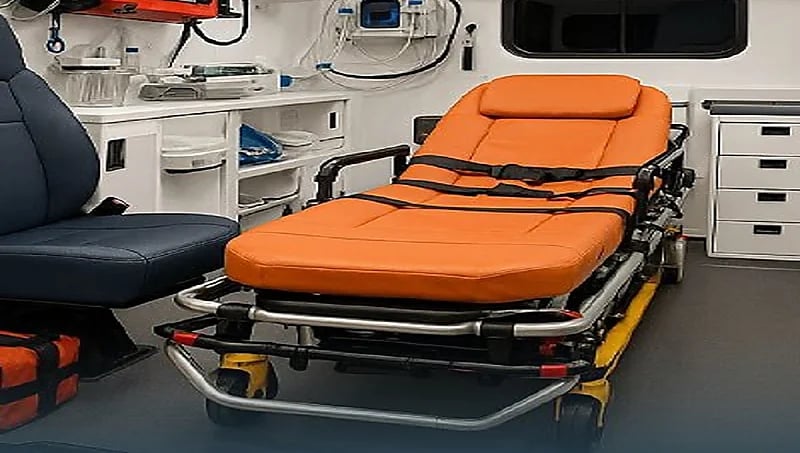 إنقاذ حياة مقيم توقف قلبه داخل سيارة الإسعاف بالمدينة المنورة⁩