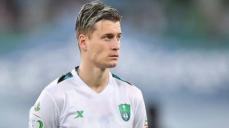 أليوسكي يحضر عشاء الأهلي رغم استبعاده