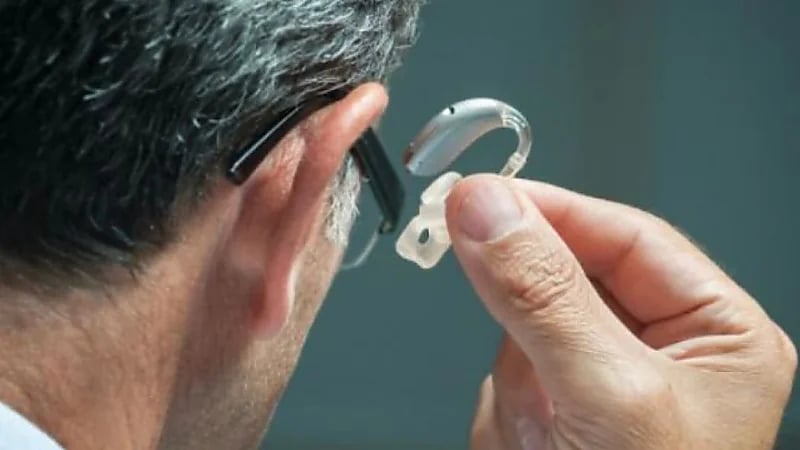 علماء يتوصلون لاكتشاف قد يعالج خلايا الأذن الميتة ويعيد السمع