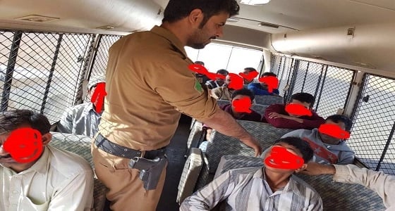 شرطة الجوف تنفذ حملة لضبط المخالفين لنظامي العمل والإقامة