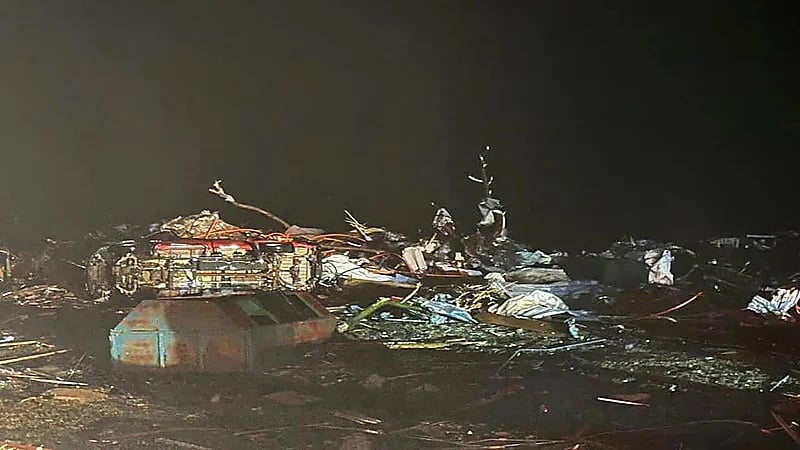 فيديو..ارتفاع ضحايا إعصار أمريكا المدمر