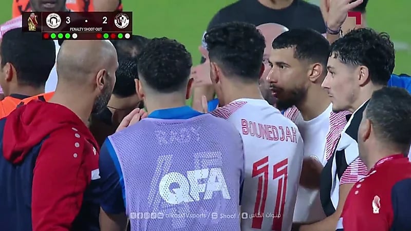 واقعة نادرة: حكم يُنهي المباراة قبل تنفيذ الركلة الأخيرة.. فيديو