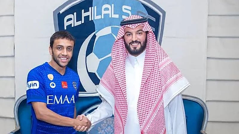 الشلهوب يودع فهد بن نافل: عشت الهلال بصدق وكتبت اسمك بالذهب.. صورة