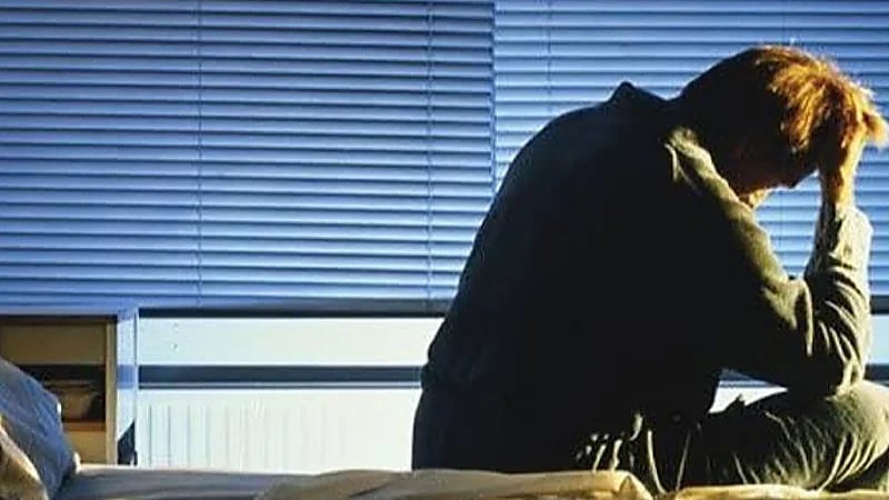 أسباب الاستيقاظ في نفس الوقت ليلاً