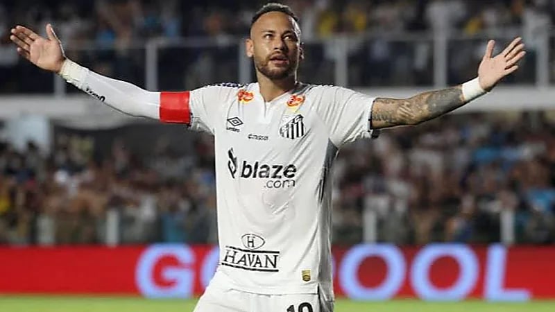 سانتوس يتفاوض مع نيمار لتجديد عقده حتى 2026