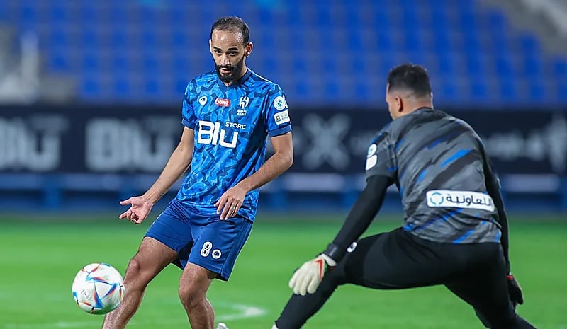 وعكة صحية تغيب بيريرا عن تدريبات الهلال