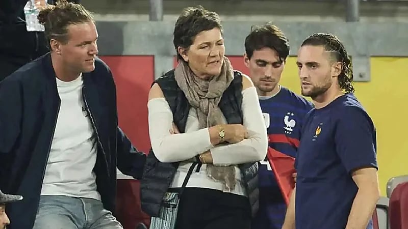 والدة رابيو تفجر أزمة جديدة مع إدارة مارسيليا