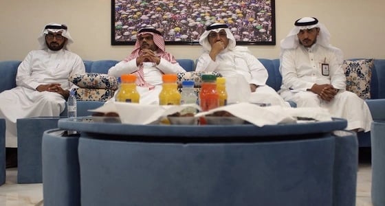 الجابري يزور تعليم ألمع ويرعى إجتماع مجلس القيادة التربوية