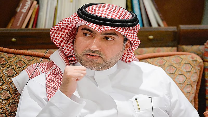 فيديو.. خبير اقتصادي يكشف أفضل وقت للشراء والبيع في سوق الأسهم