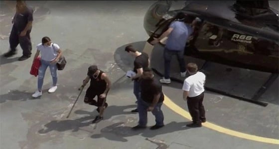 نيمار يغادر المستشفى بطائرته بعد جراحة ناجحة