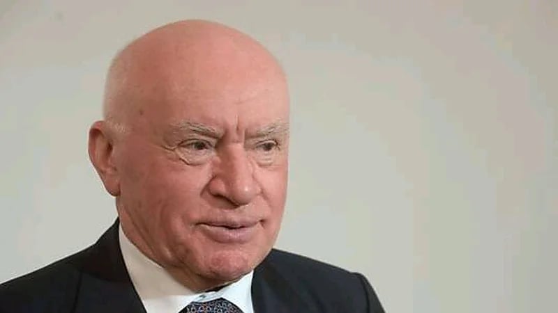 أشهر جراح قلب يوجه طريقة بسيطة تساعد في نشاط الجهاز التنفسي لمصابي كورونا