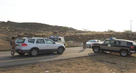 القبض على مواطن لنقله (10) مخالفين لنظام أمن الحدود من الجنسية الإثيوبية