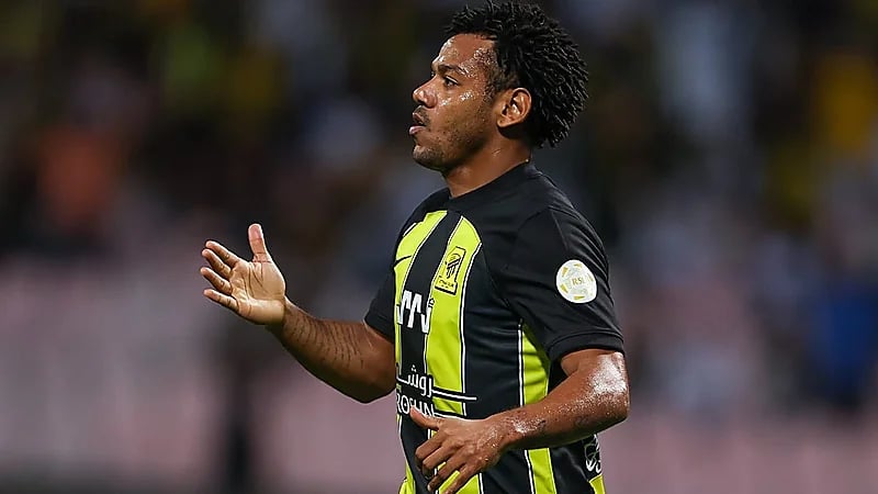 نجم الاتحاد يعلن اقتراب رحيله عن الفريق .. فيديو