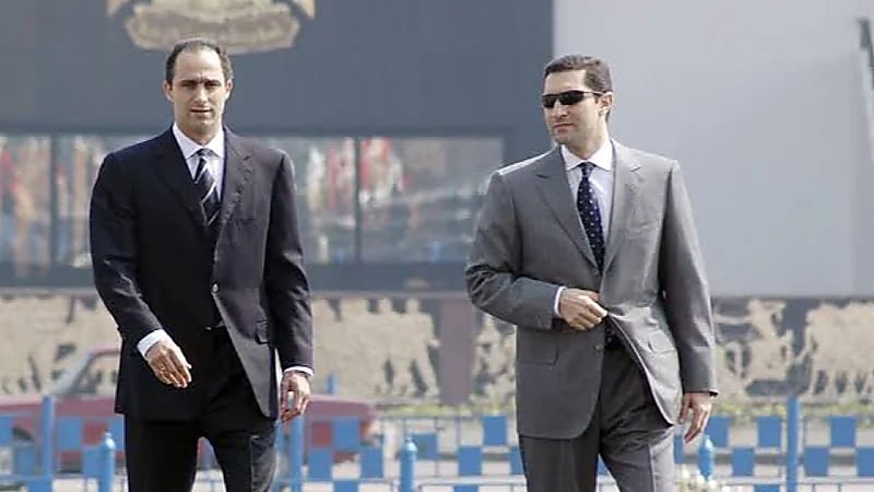 علاء مبارك يرد بغضب على ضياء رشوان بعد حديثه عن شقيقه جمال