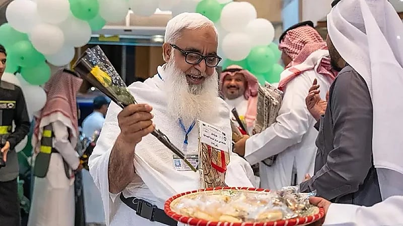 وصول الفوج الأول من حجاج باكستان لمكة المكرمة