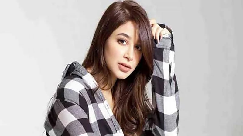 أسيل عمران تعلق على انتقادات فيديو الرقص مع فايز المالكي في رمضان