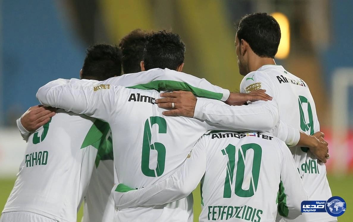 رئيس الأهلي السابق يهدي الجماهير 15 ألف تذكرة مجانية لمباراة الاتفاق