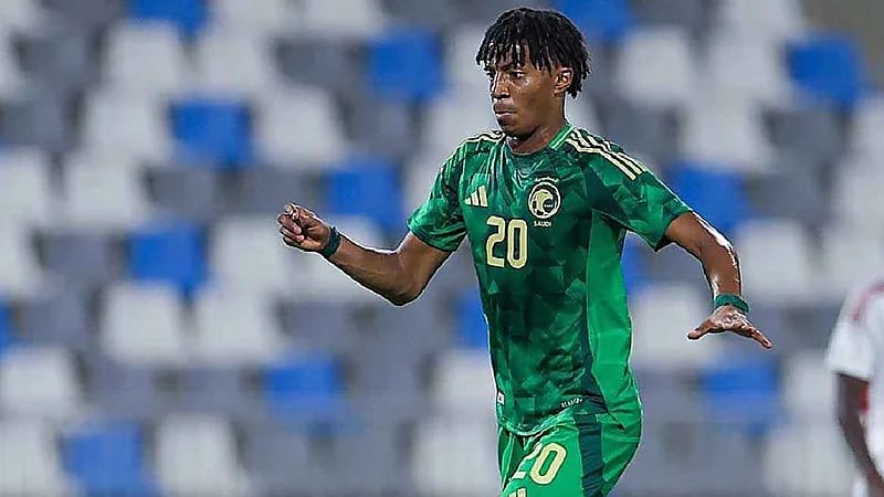 الأهلي يتحرك لحسم مصير أيمن فلاته