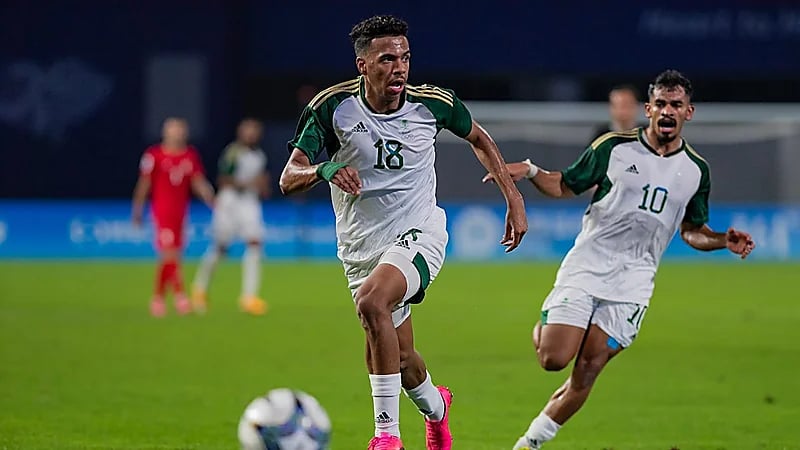 المنتخب الأولمبي يتعادل سلبياً مع إيران .. صور